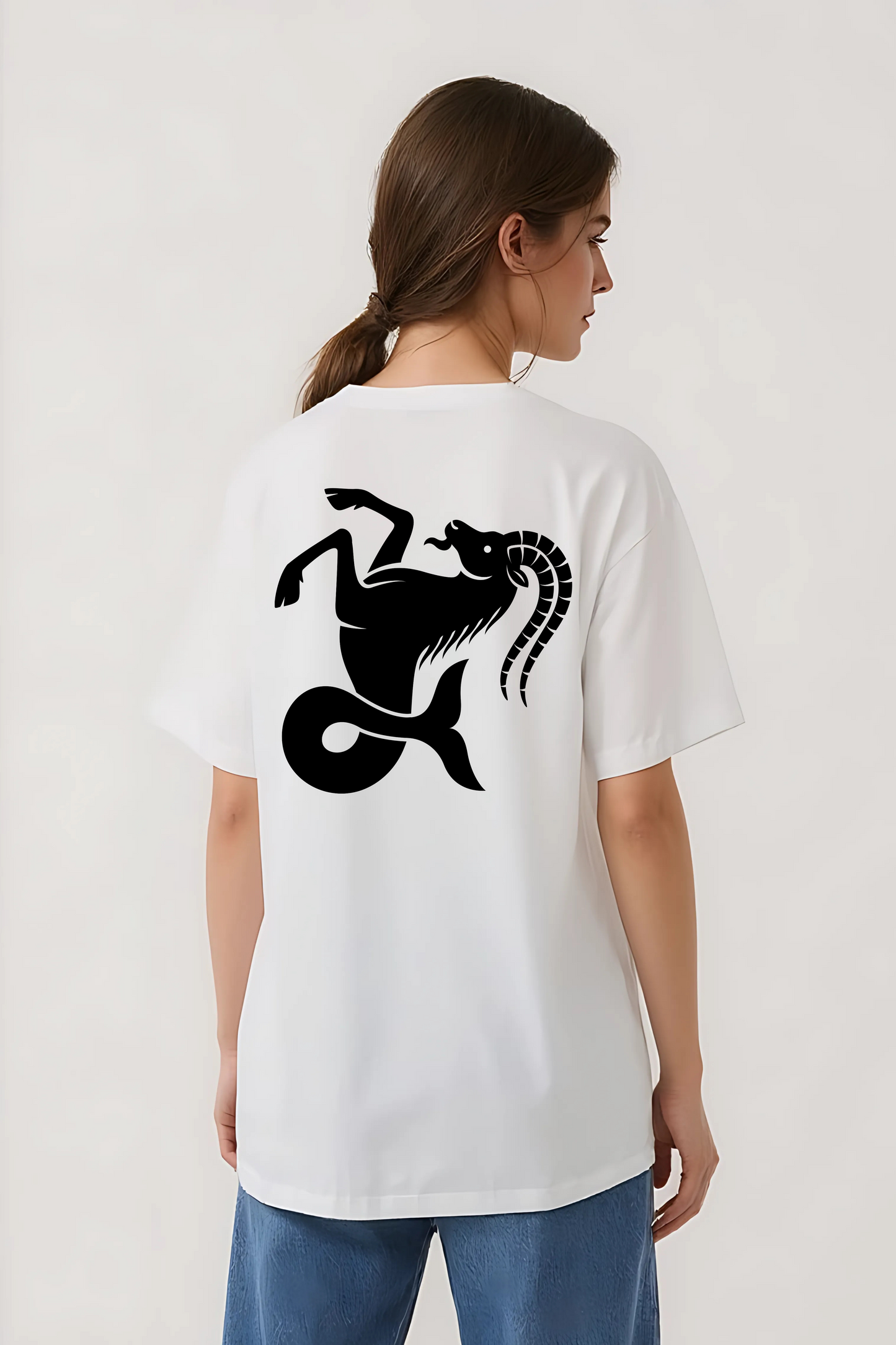 CAPRICORN OVERSIZED TEE WHITE