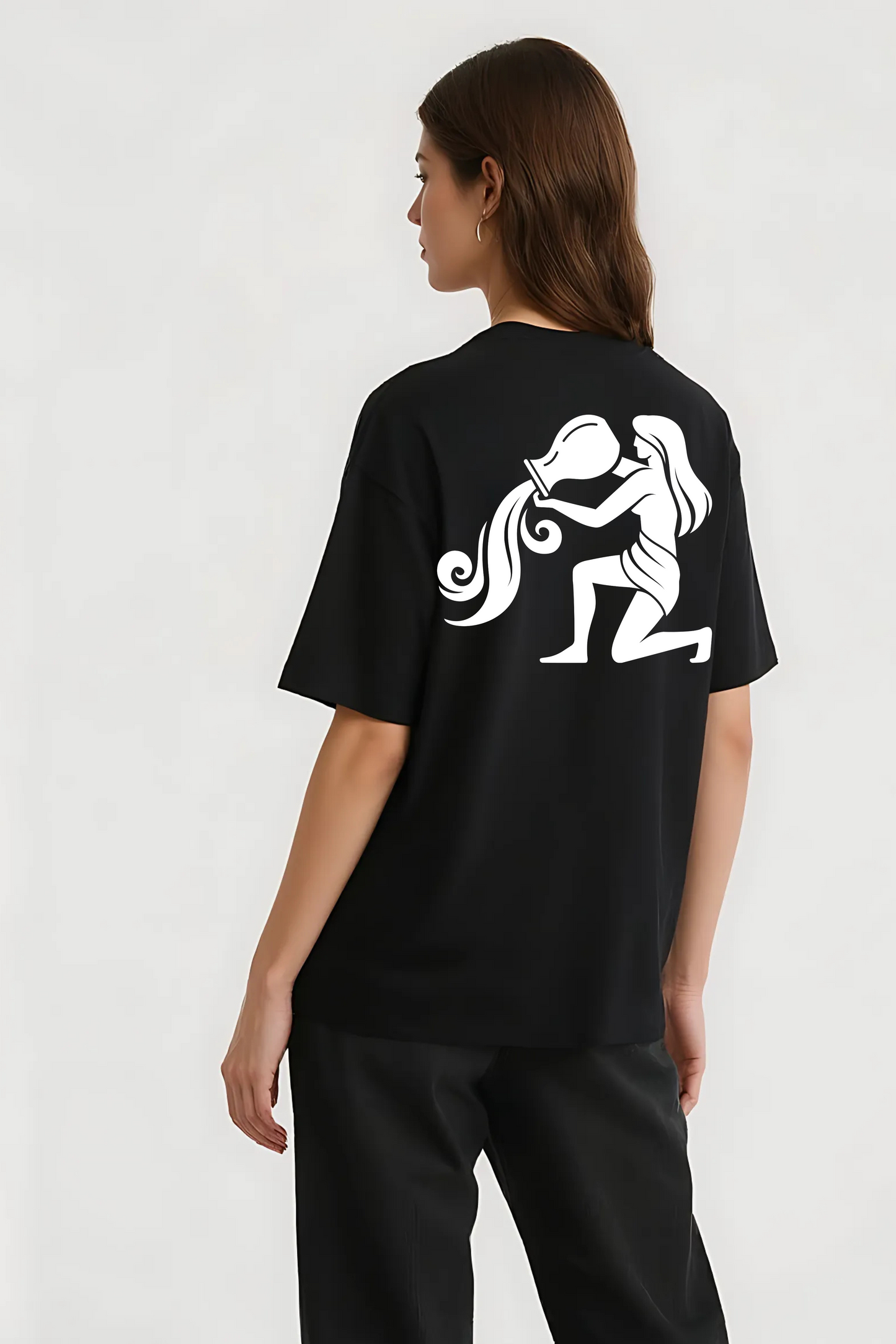 AQUARIUS OVERSIZED TEE BLACK